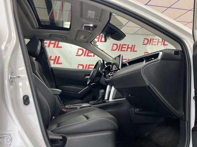 Used 2023 Beige Toyota XLE image 13