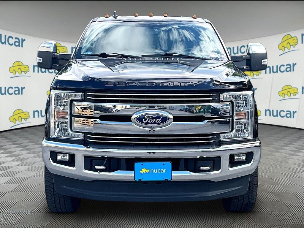 Used 2019 Black Metallic Ford Lariat image 2