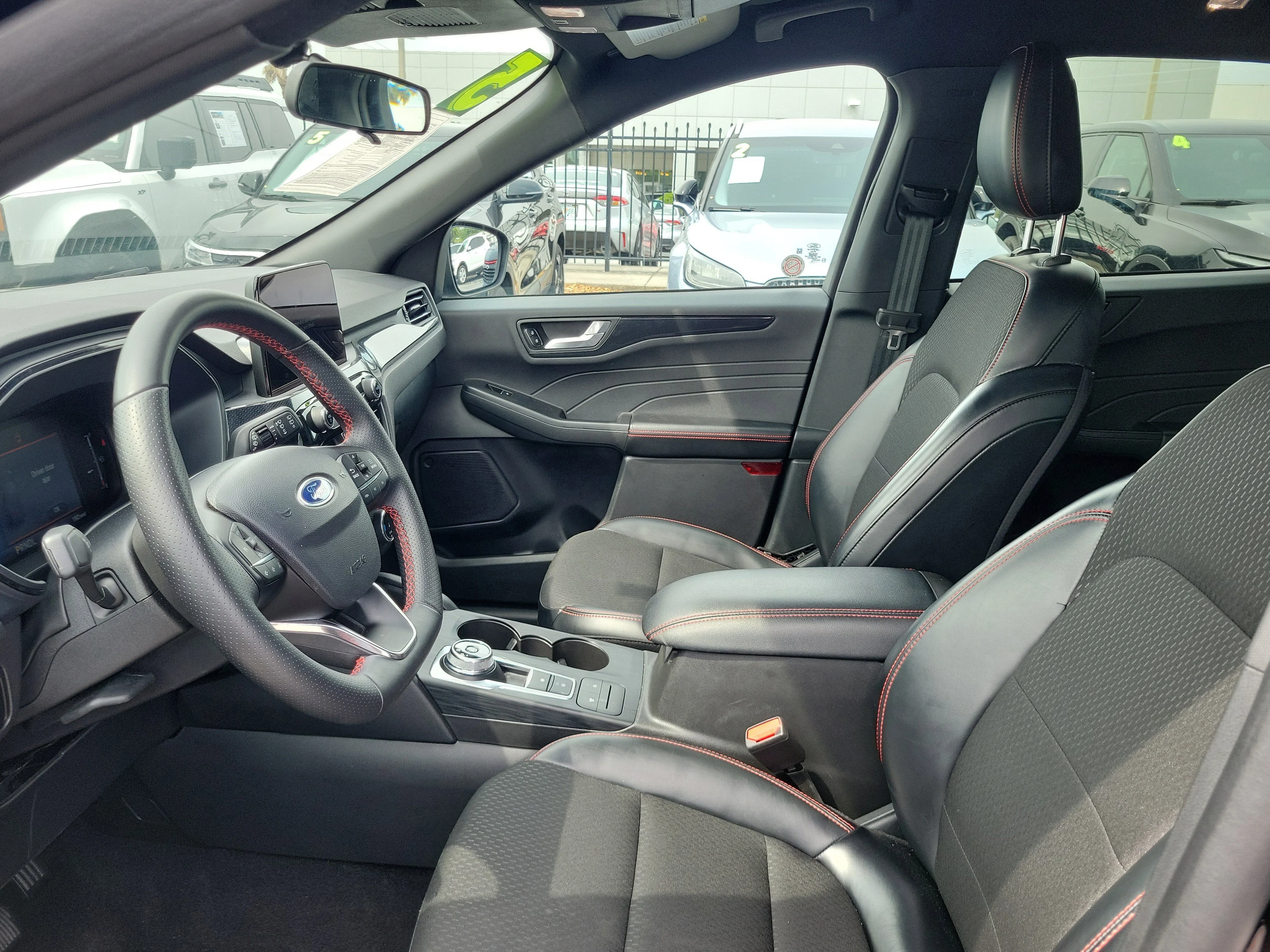 Used 2025 Black Metallic Ford ST-Line image 20