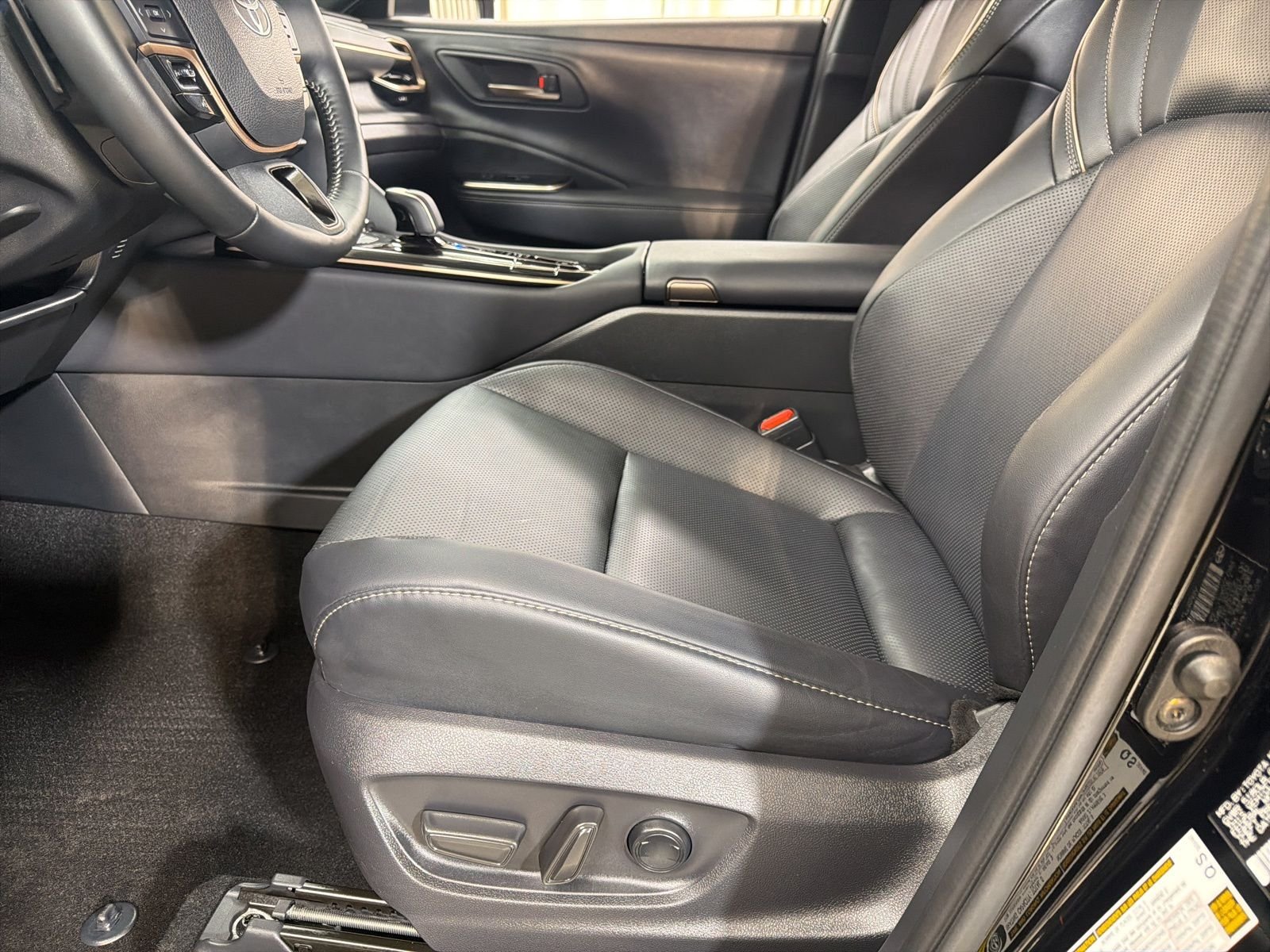 Used 2025 Black Toyota XLE image 43