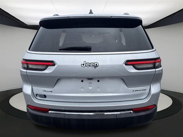 2023 Jeep Grand Cherokee Laredo photo 4