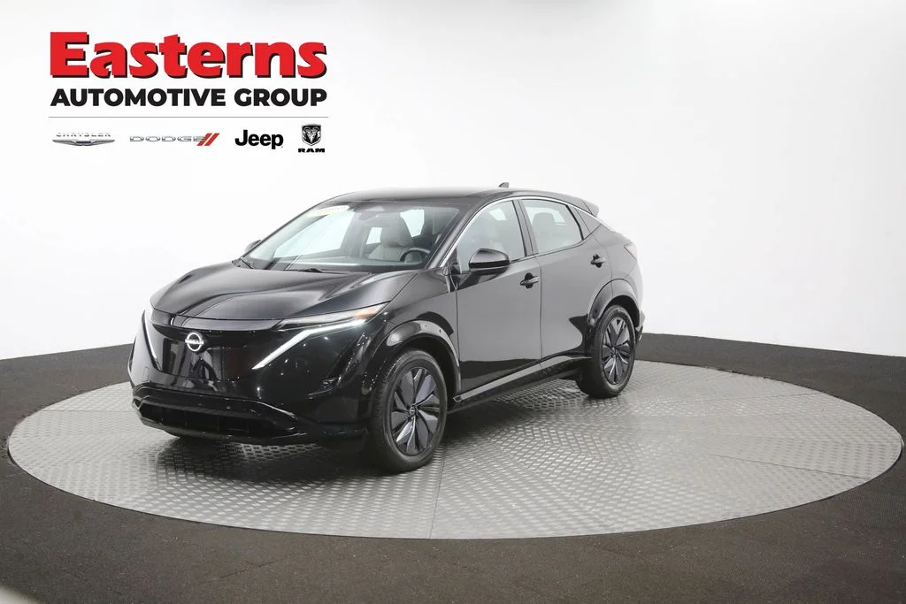 Used 2023 Black Nissan ENGAGE image 56
