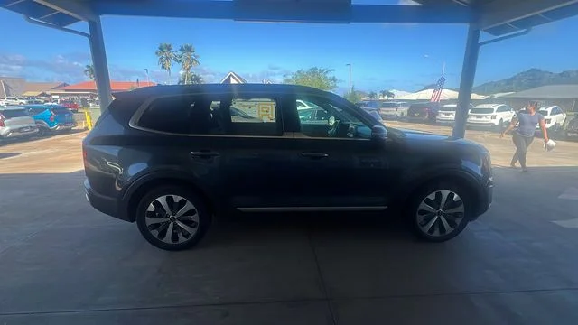 Used 2020 Gray Kia S image 6