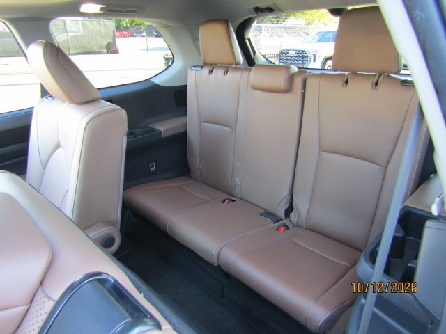 Certified Used 2024 Pearl Toyota Platinum image 24