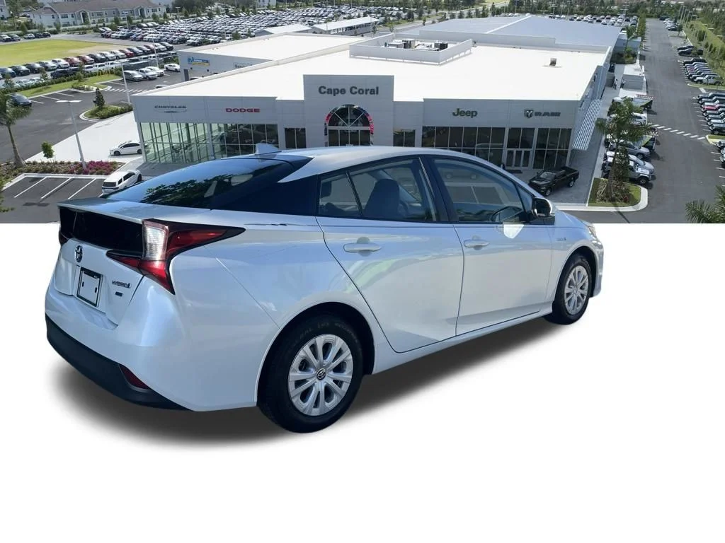 Used 2021 Beige Toyota L image 8