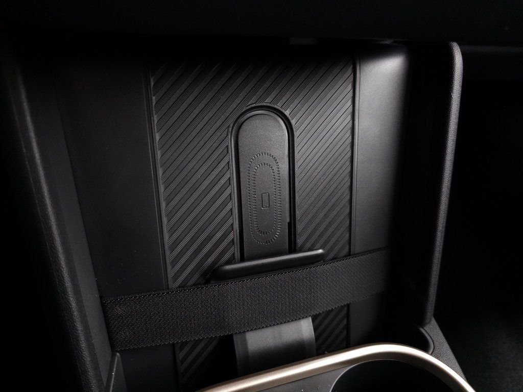 New 2026 Midnight Black MINI Iconic image 31