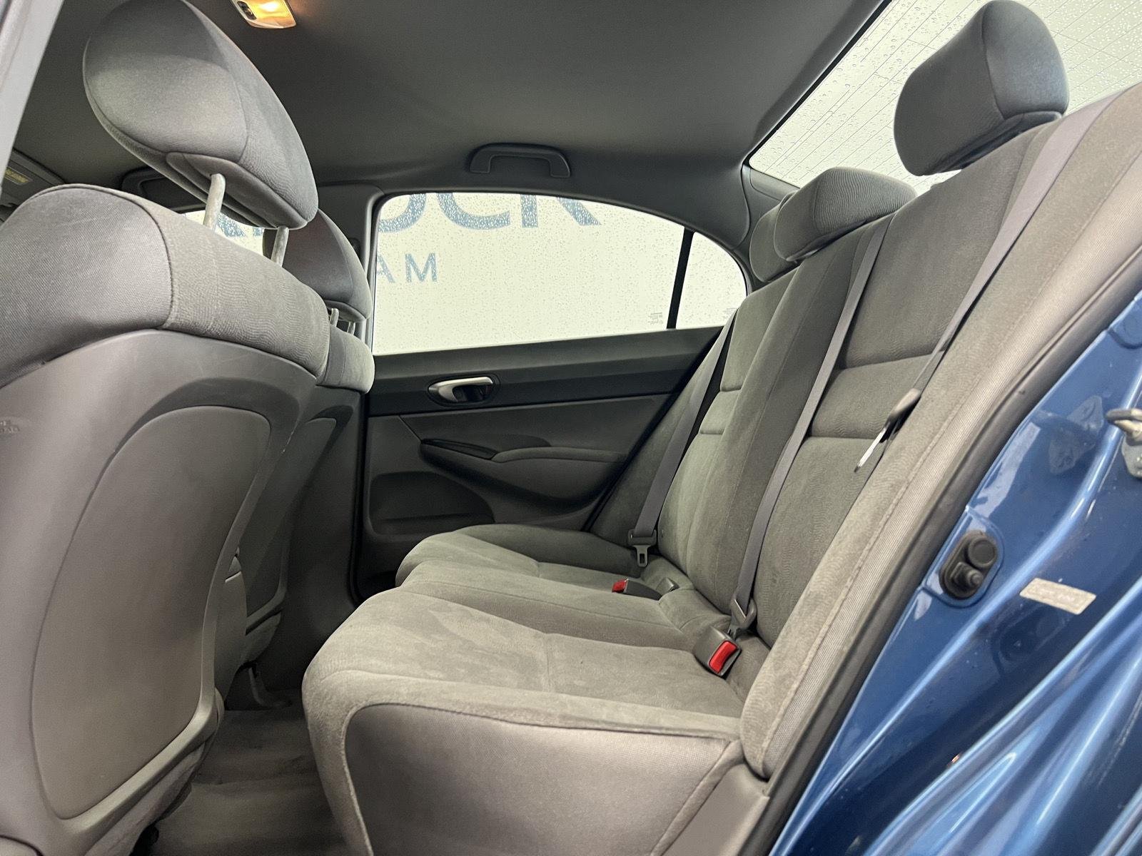 Used 2008 Royal Blue Pearl Honda LX image 23