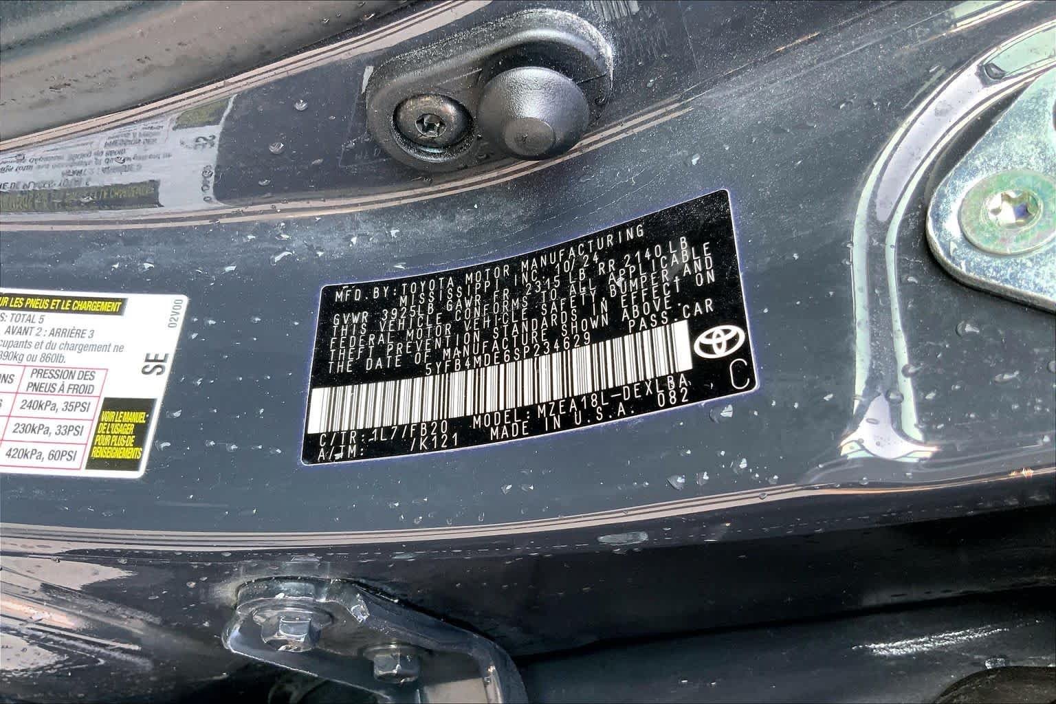 Used 2025 Underground Toyota LE image 37