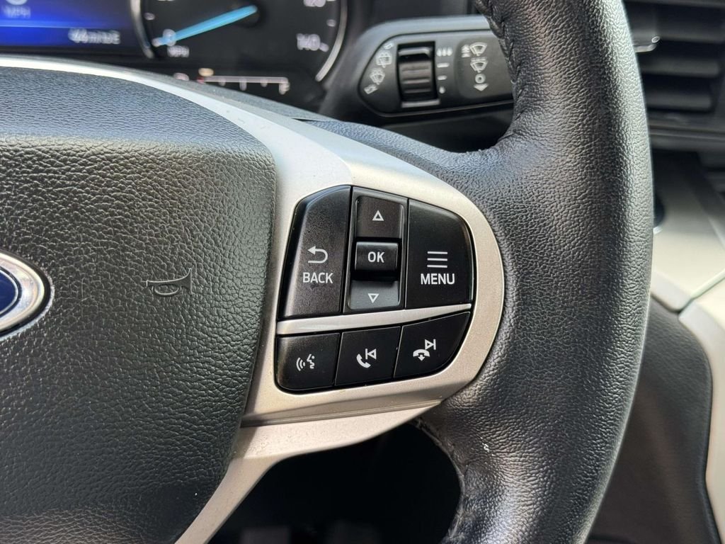 Used 2022 Black Ford XLT image 12