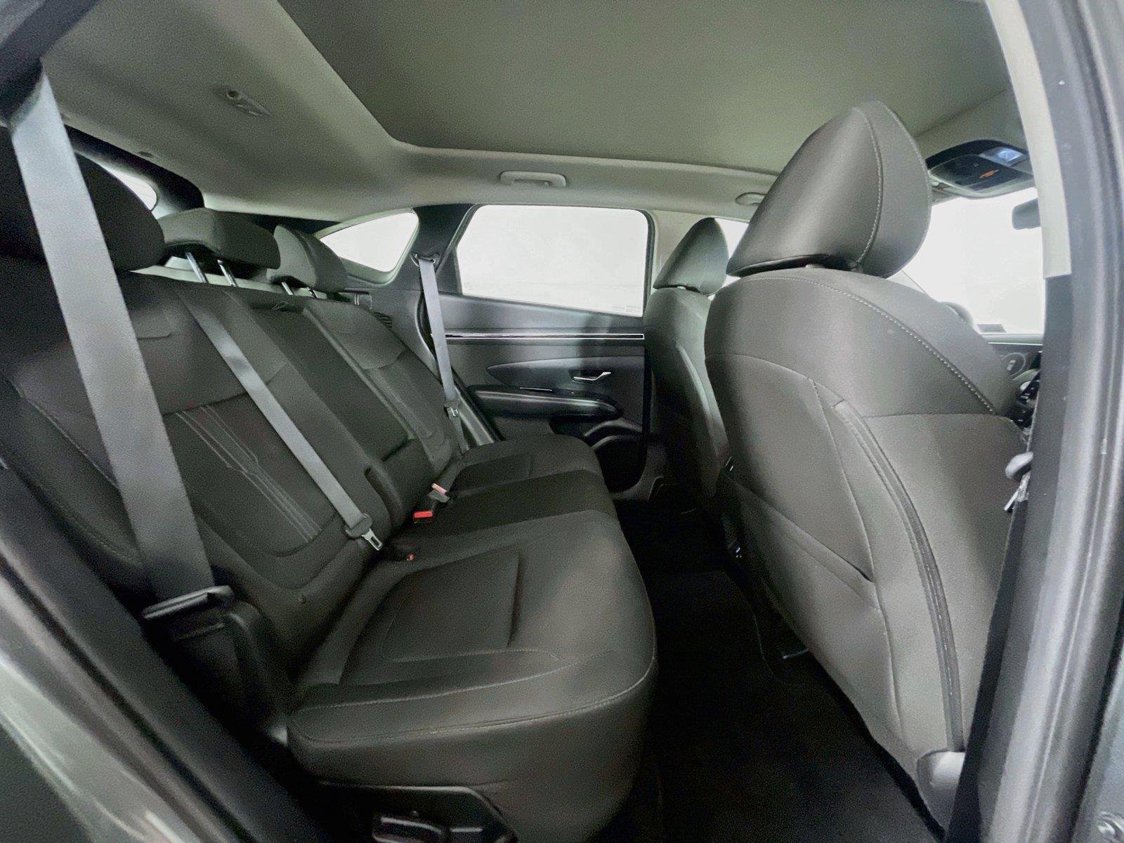 Used 2022 Amazon Gray Hyundai SEL Convenience image 27