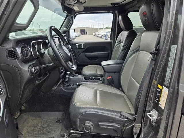 Used 2022 Gray Jeep Sport image 14