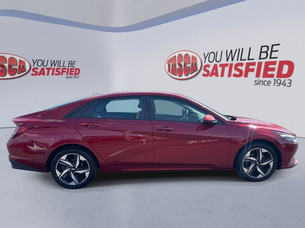 Certified Used 2023 Red Hyundai SEL image 5