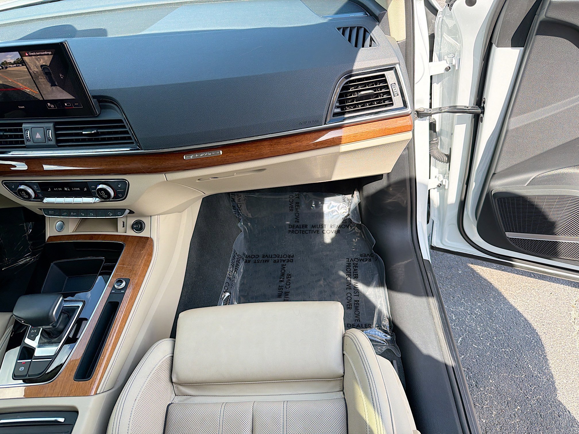 Used 2023 Glacier White Audi S line Prestige image 17