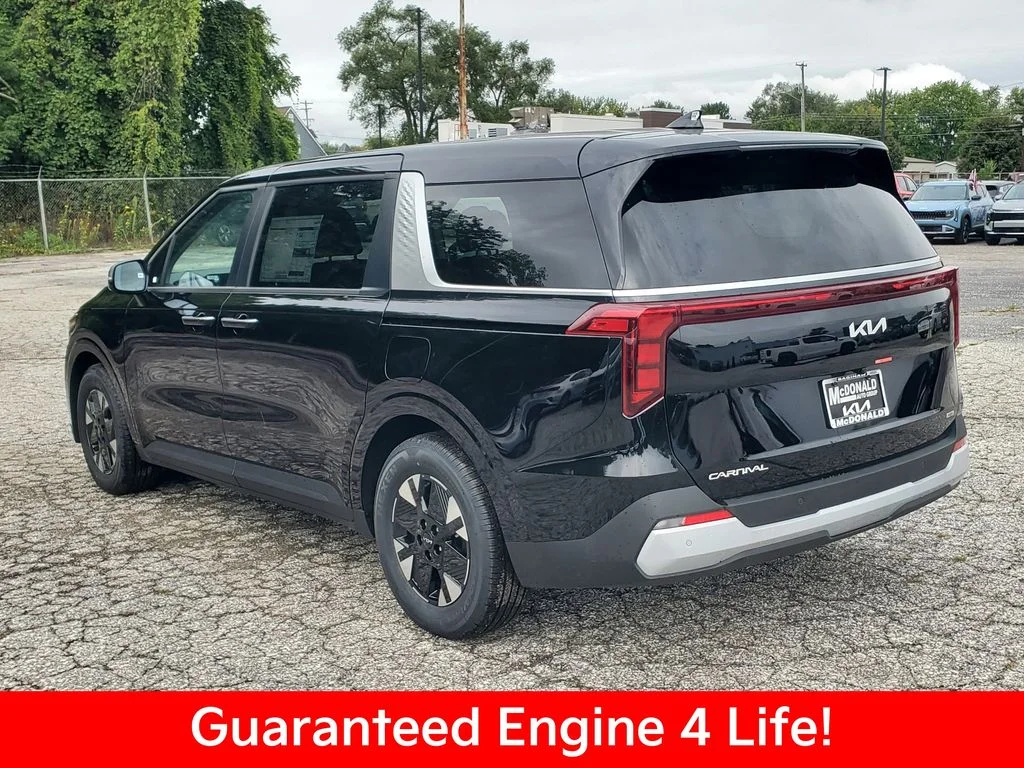 2026 Kia Carnival LXS - Photo 4