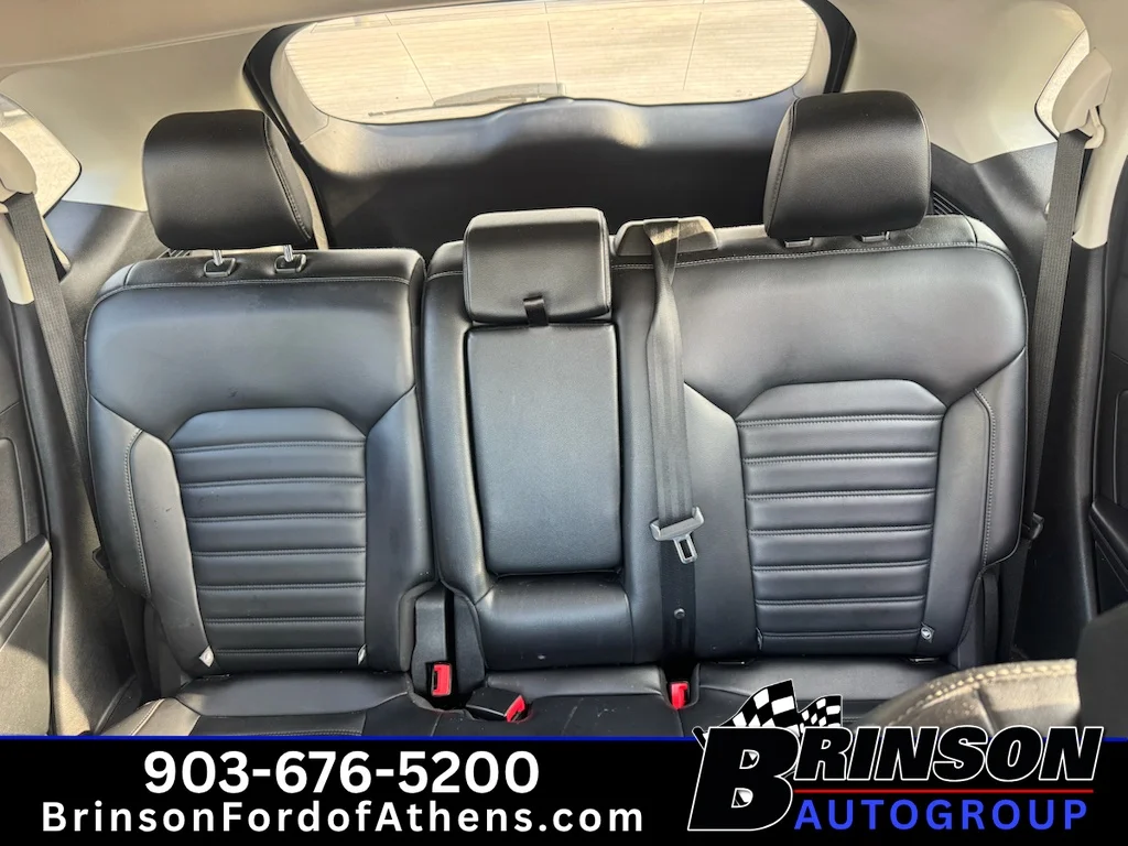 Used 2024 Oxford White Ford SEL image 22