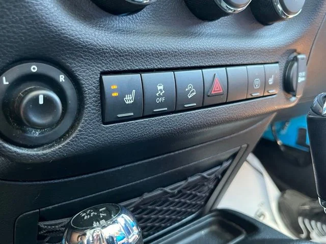 Used 2018 Blue Jeep Unlimited Rubicon image 37