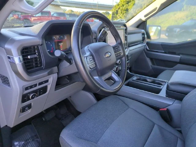 Used 2024 Black Ford XLT image 15