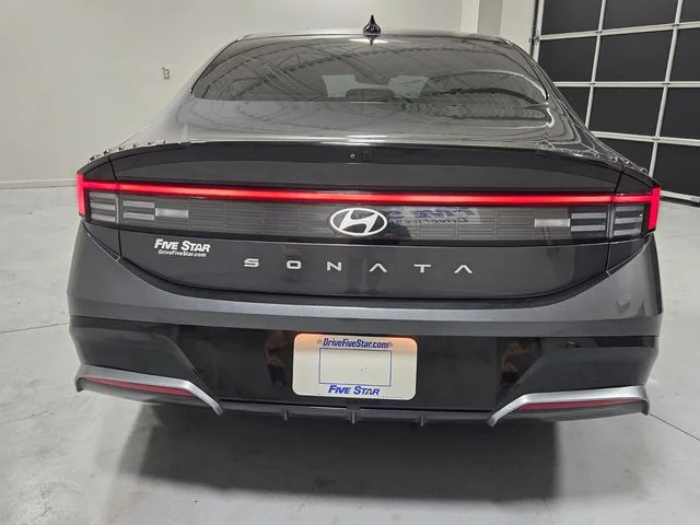 Used 2024 Gray Hyundai SEL image 10