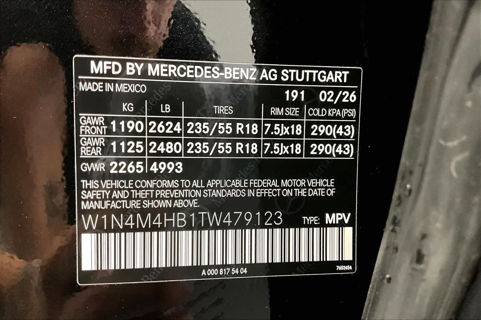 New 2026 Cosmos Black Metallic Mercedes-Benz GLB 250 image 25