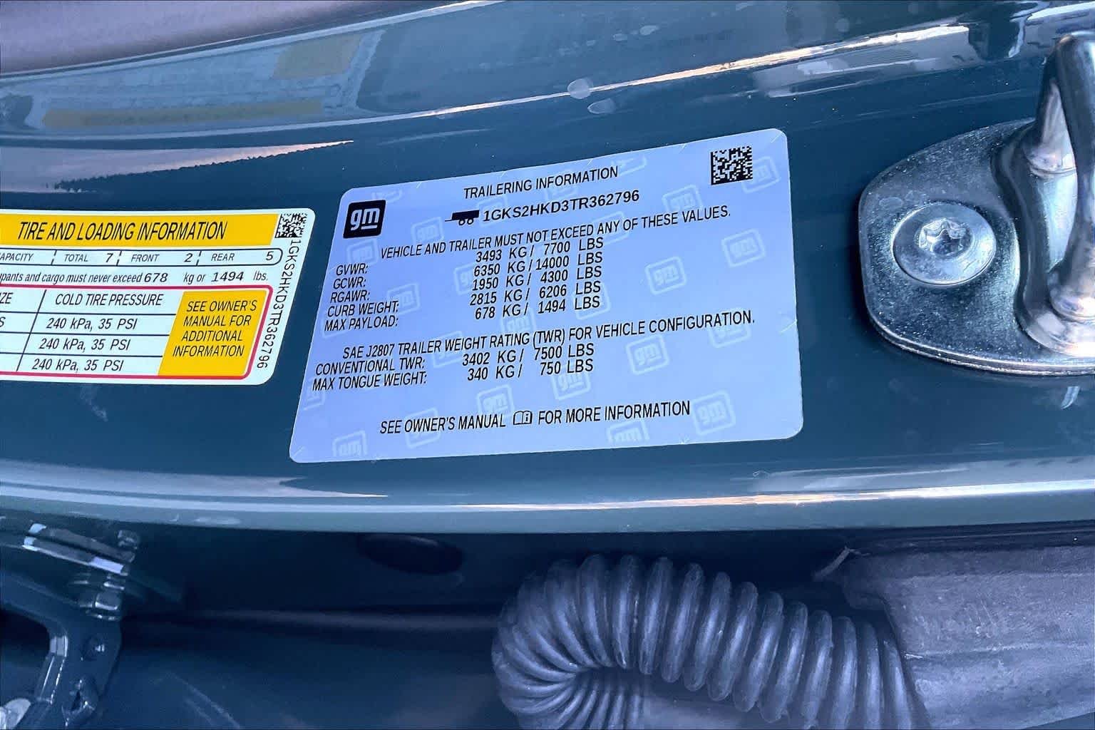 Used 2026 Midnight Pine GMC AT4 image 33