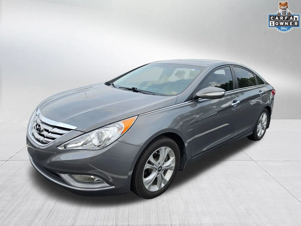 Used 2013 Gray Hyundai Limited image 1