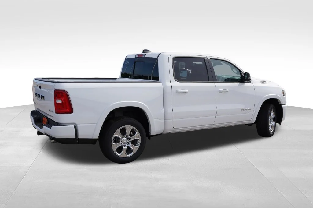New 2026 Bright White Clear-Coat Exterior Paint RAM Big Horn image 4