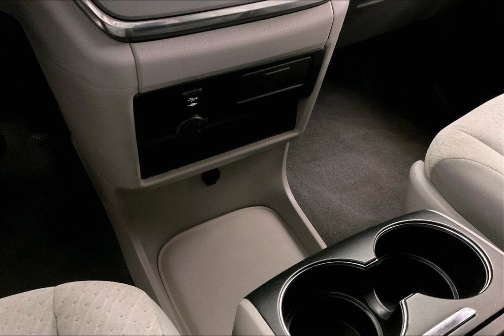 Used 2019 White Toyota LE image 37