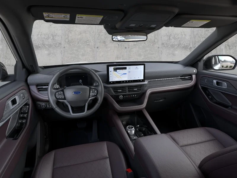 New 2026 Star White Metallic Tri-Coat Ford Platinum™ image 9