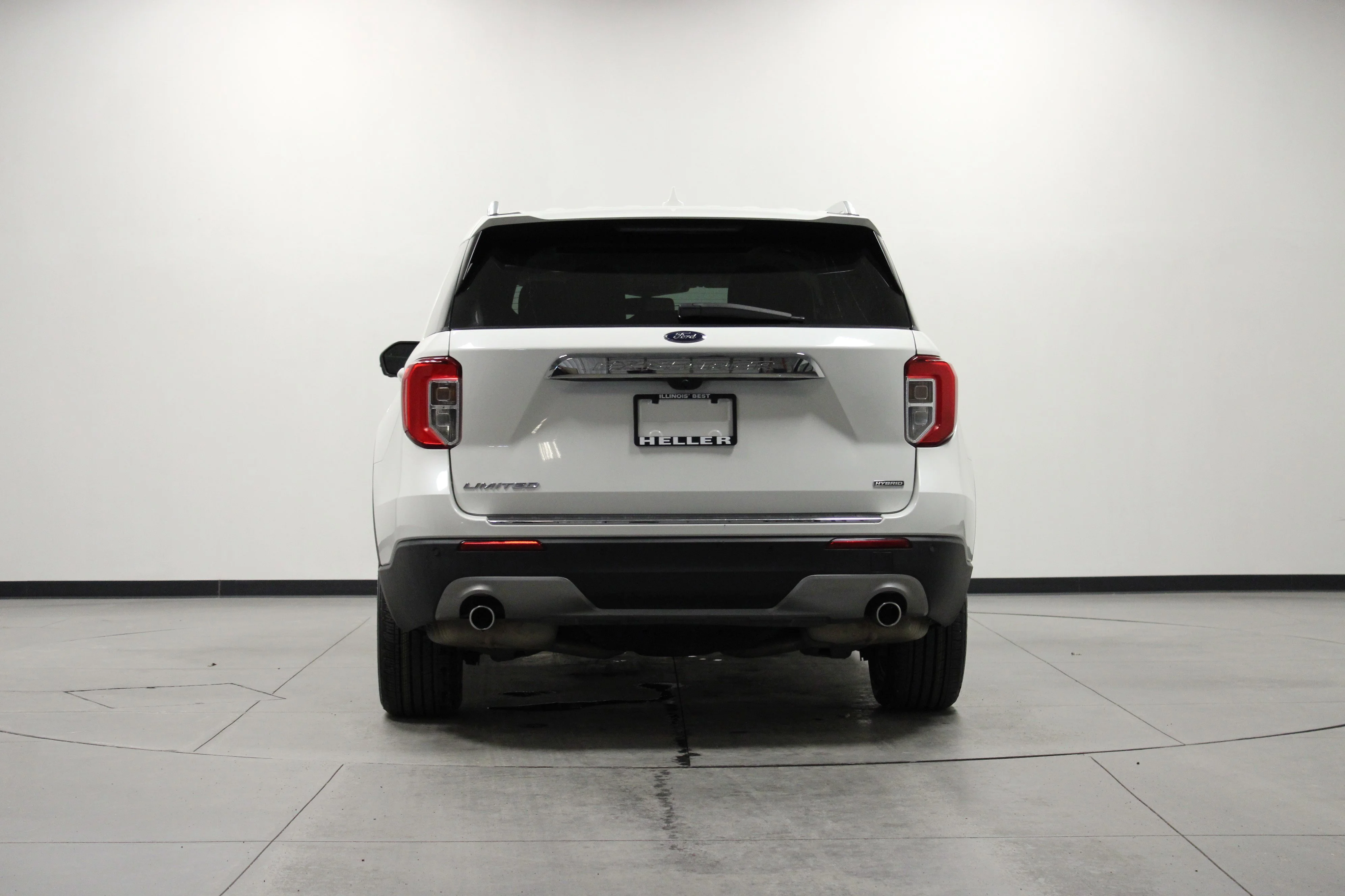 Used 2021 Star White Metallic Tri-Coat Ford Limited image 5