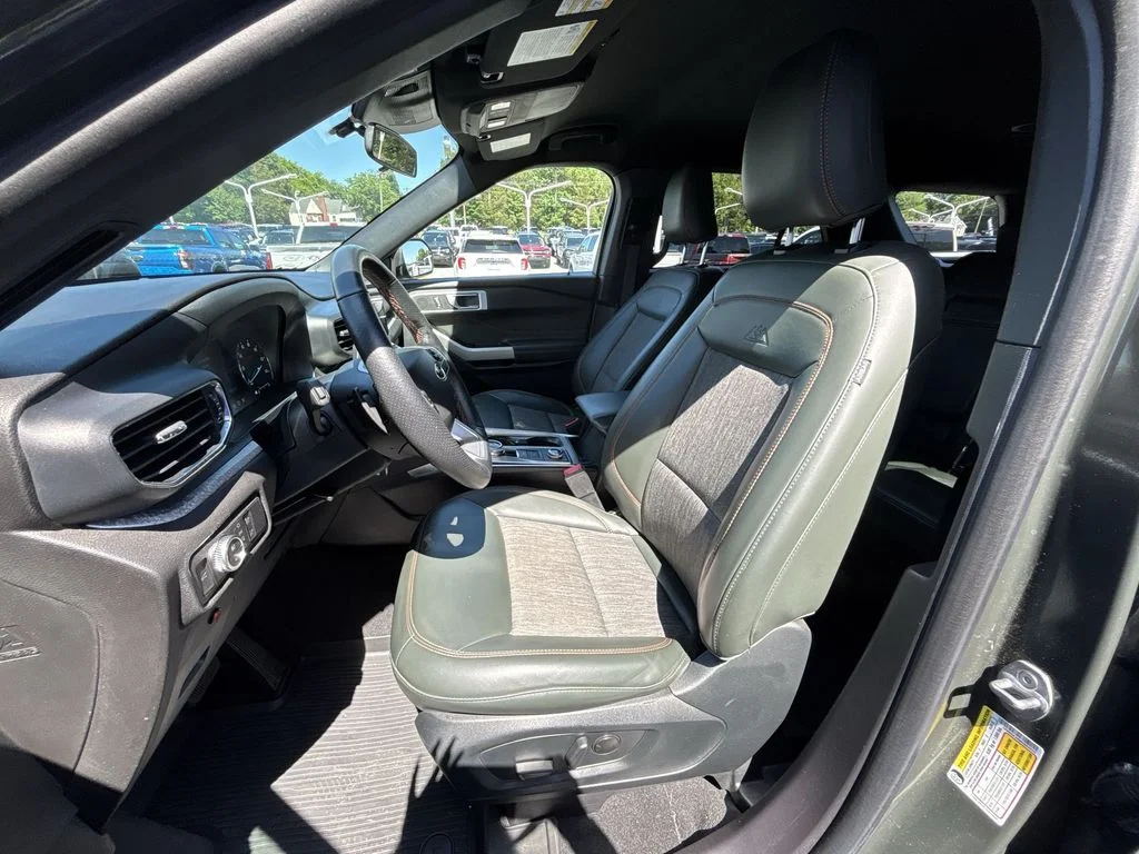Used 2022 Green Ford Timberline image 13