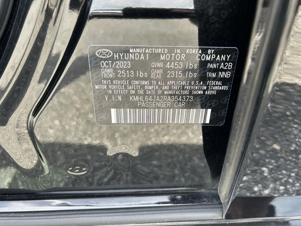 Used 2024 Black Hyundai SEL image 38