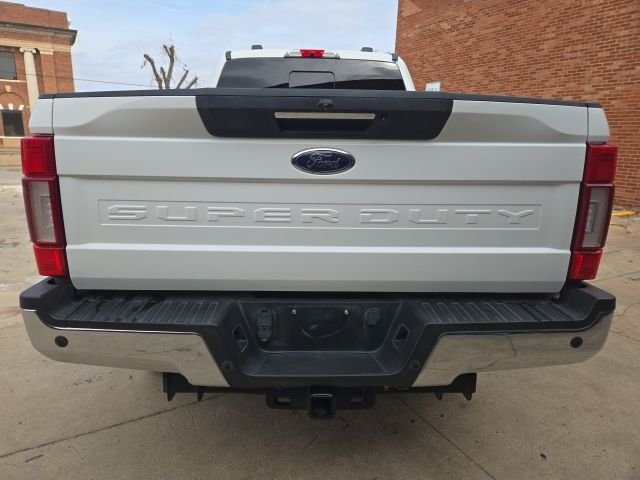 Used 2021 White Ford Lariat image 6