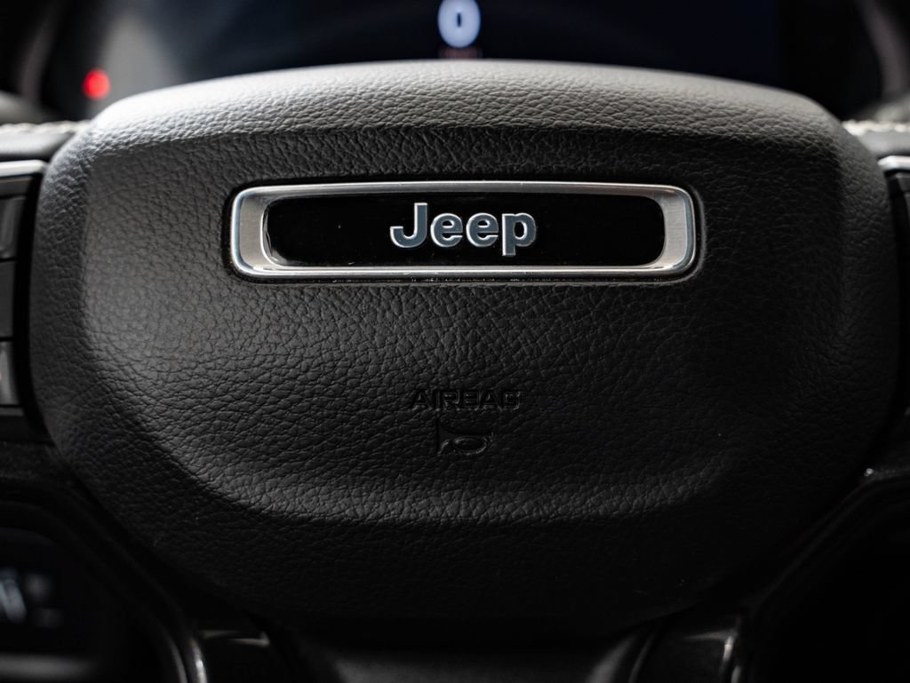Used 2023 Bright White Clearcoat Jeep Altitude image 31