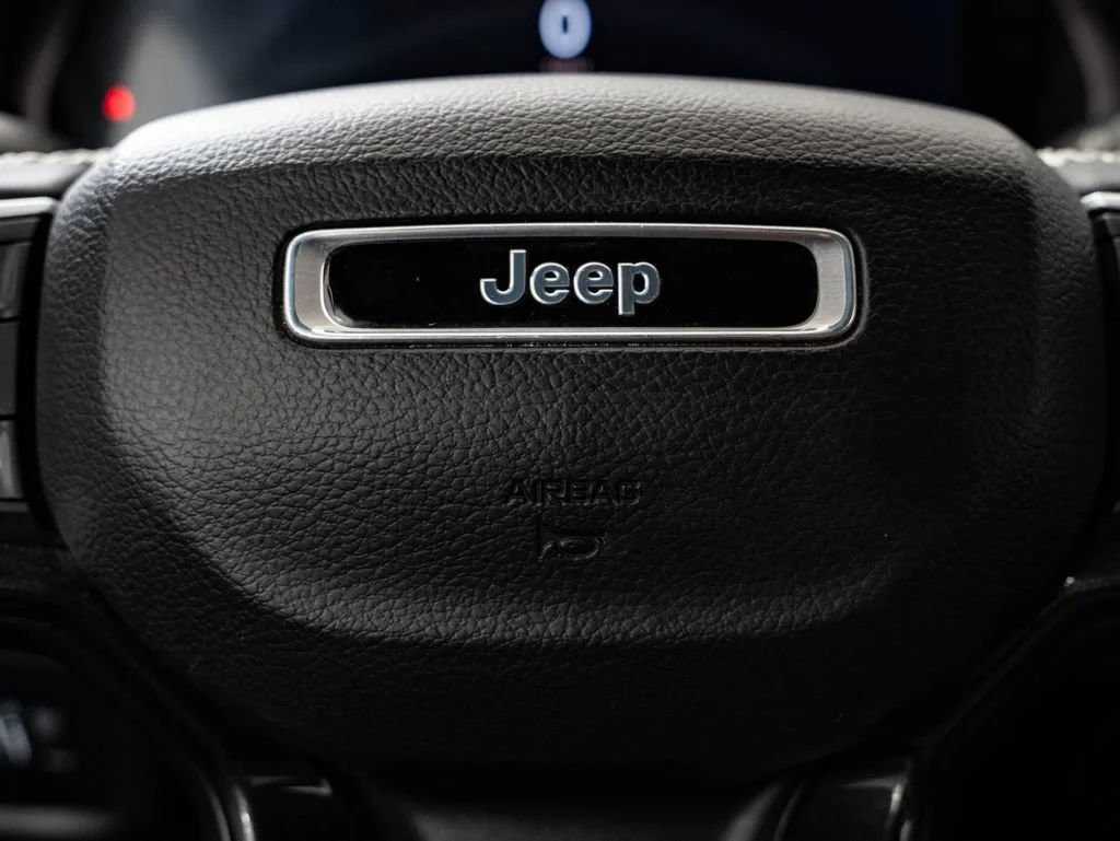 Used 2023 Bright White Clearcoat Jeep Altitude image 31