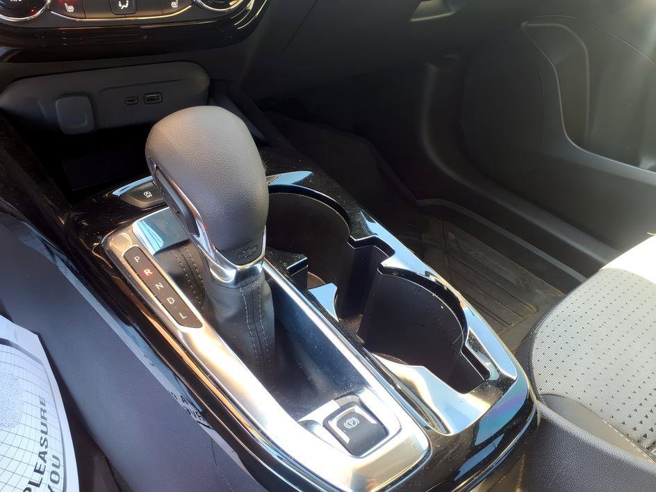Used 2024 Blue Glow Metallic Chevrolet LT image 21