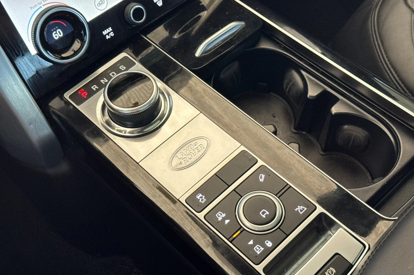 Used 2022 Fuji White Land Rover Westminster image 25