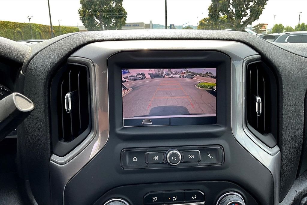 Used 2022 White Chevrolet WT image 9