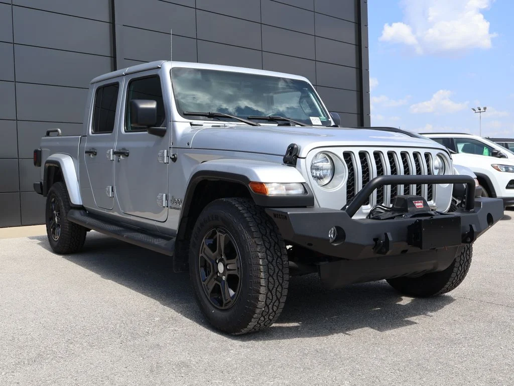 Used 2022 Silver Jeep Overland image 6