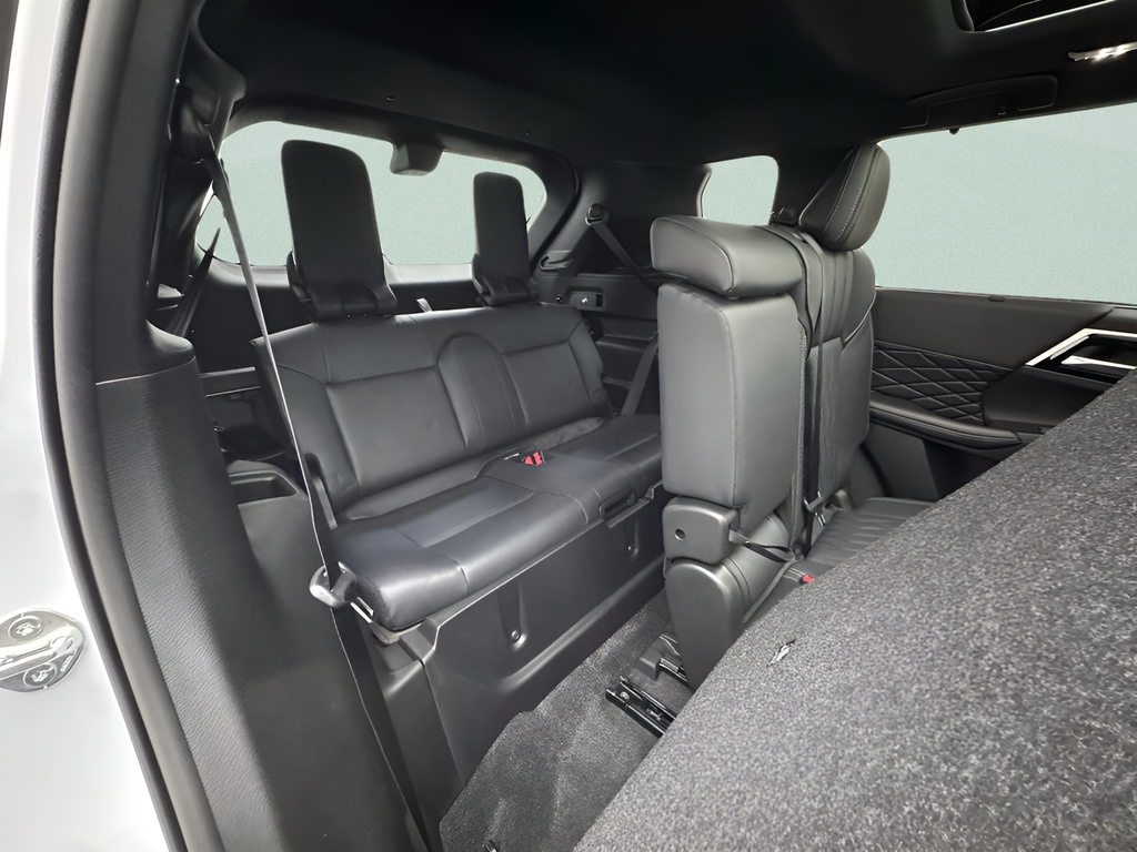 New 2026  Mitsubishi Black Edition image 14