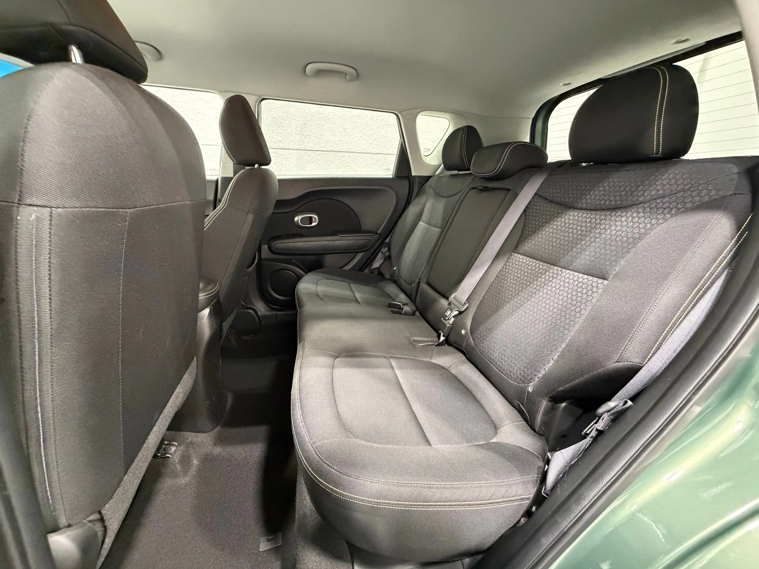 Used 2014 Green Kia Plus image 22