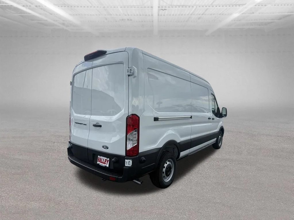 New 2026 Oxford White Ford Cargo Van image 3