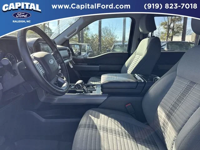Used 2023  Ford XLT image 17