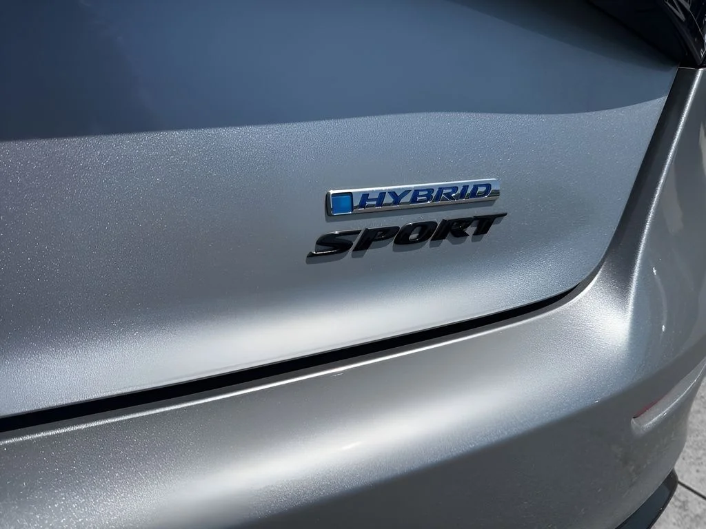 Used 2025 Silver Honda Sport-L image 33
