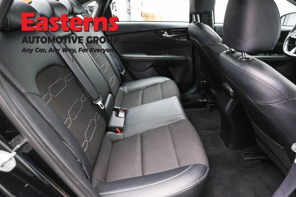 Used 2023 Black Kia GT-Line image 24