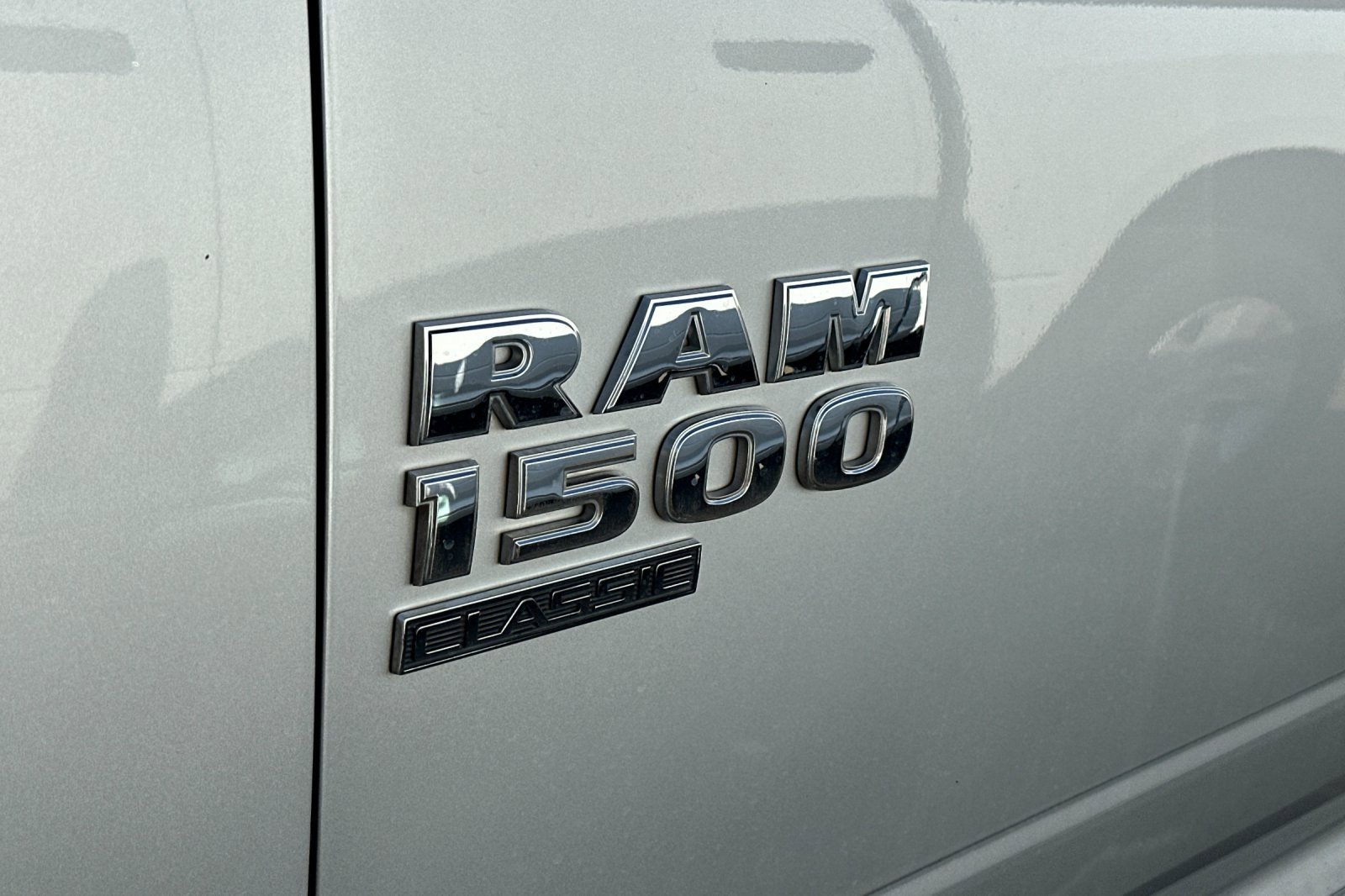 2019 Ram 1500 Classic Tradesman photo 3