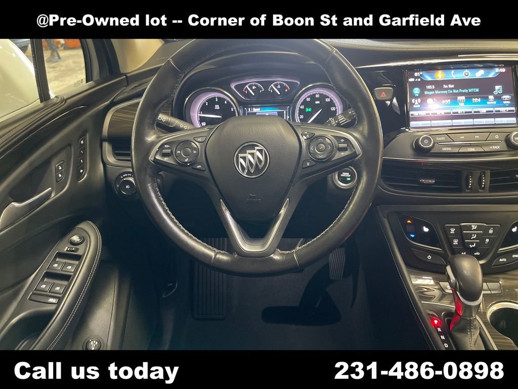 Used 2019 SUMMIT WHITE Buick Essence image 17