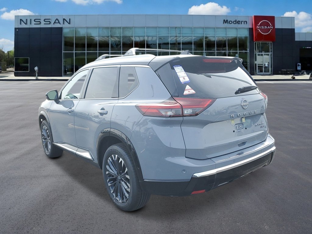 New 2026 Boulder Gray Pearl/Super Black Nissan Platinum image 3