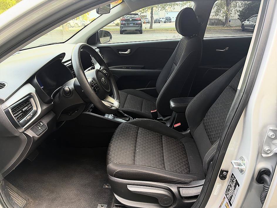 Used 2021 Silky Silver Kia S image 11