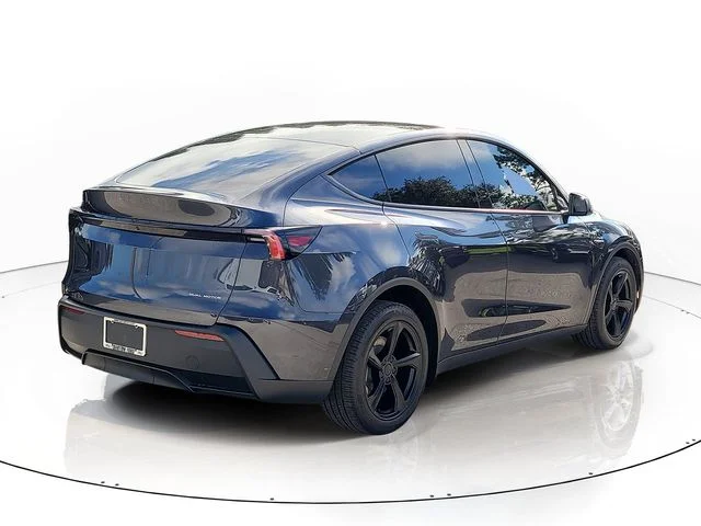 Used 2026  Tesla Long Range image 5