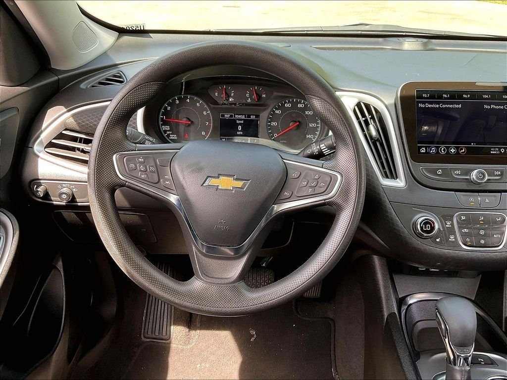 Used 2024 Gray Chevrolet LT image 17